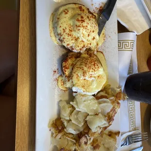 Classic eggs, Benedict
