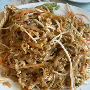 15. PAD THAI CHICKEN