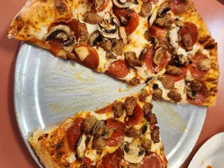 Chariot Pizza