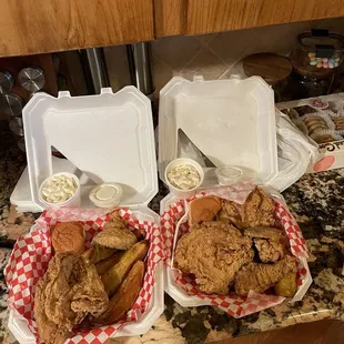 Picnic combo and country, fair, combo potato salad, macaroni, salad, potato wedges, and a lot of chicken