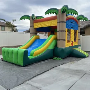 Island theme jumper with slide