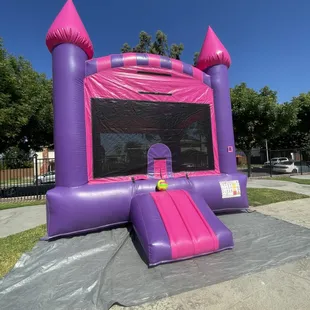 Reserve this Hot Pink castle for your next party! Call or text 909-702-9797