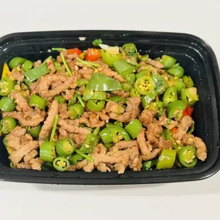 Beef with Wild Peppers()