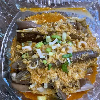 Eggplants with Minced Garlic()