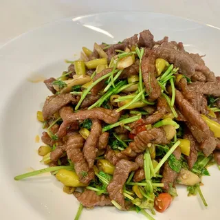 Beef with Wild Peppers()