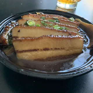 Steamed Sliced Pork with Preserved Veggies