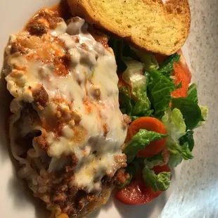 On Thursday's we have specials that are not on the menu.. lasagna was great!