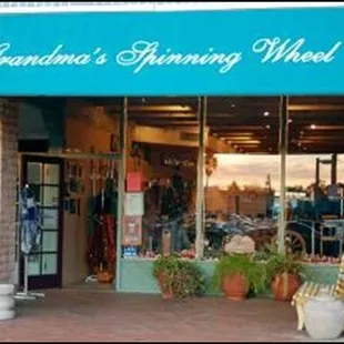 Come sit and play with fiber!