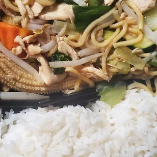 L-09. Chow Mein Lunch Special