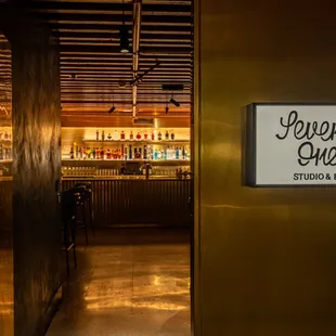 Studio 71 Bar