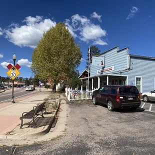 The view of the restaurant from Rt. 24W.