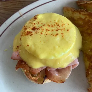 Eggs Benedict