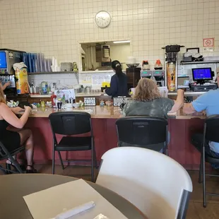 Food counter, with frogs