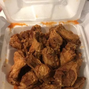 25 wings, crispy with medium sauce