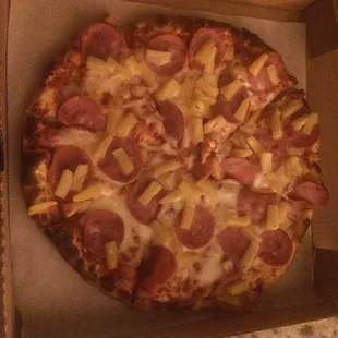 Medium Hawaiian pizza. Was pretty good.