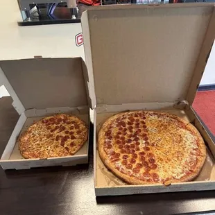 HUGE New York style Pizza