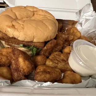 10/01/2022 - $6.00 Fish Sandwich &amp; spicy Fried Cauliflower $4.75 &amp; ranch dressing. Missing the tartar sauce.