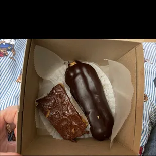 Eclair &amp; peanut butter bar