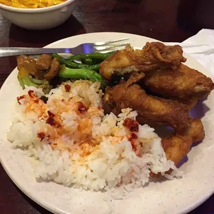 chicken wings, chicken wings and fried chicken, fried chicken, fried chicken wings, food, chicken, bbq wings, poultry, bbq chicken