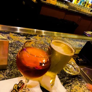 Cheers White zin &amp; Budweiser