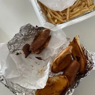 &quot;Italian sausage sandwich with marinara&quot; completely burned bread and not a drop of sauce