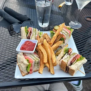 Plaza club &amp; Gin Blossom