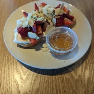 Strawberry Toast