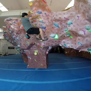 Bouldering on the "whales tail"!