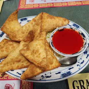 Crab cheese wontons