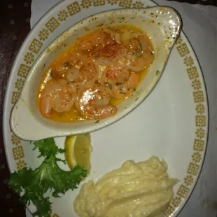 shrimp and mashed potatoes