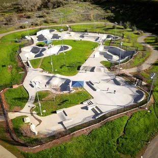 Great skatepark for pro's but is pretty busy