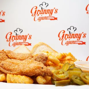 GRANNY&apos;S CATFISH BASKET