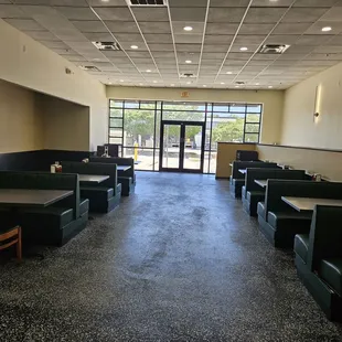 sushi and sashimi, interior