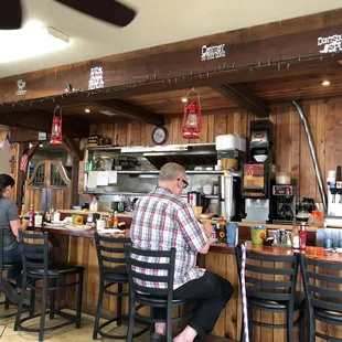 Cute, quaint, true family country diner!