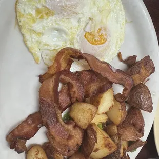 Bacon and Eggs Breakfast with country potatoes