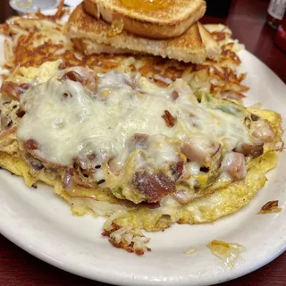 3. Granny's Pantry Omelet Breakfast