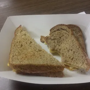 Ham and egg on wheat