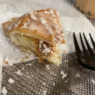 Cronut super fresh and flakey 10/10 amazing