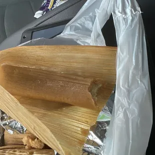 Jalapeño cream cheese chicken tamales