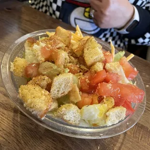 Salad with raspberry vinaigrette