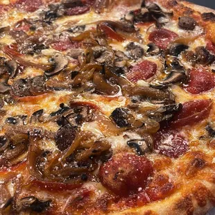 a close up of a pizza