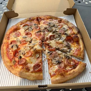 Small pepperoni and mushroom