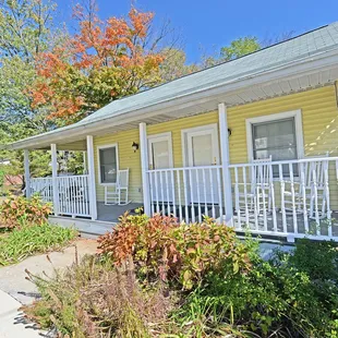 The Buttercup Cottage in Fall.