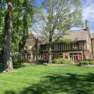 the front of the inn