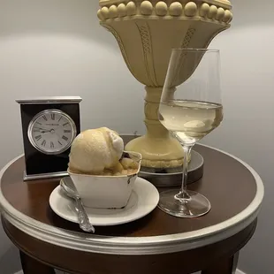 Pinot Grigio and bread pudding with ice cream