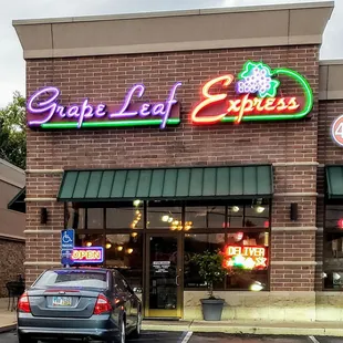 Storefront for Grape Leaf Express Monroe St.