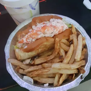 Lobster Roll &amp; Fries