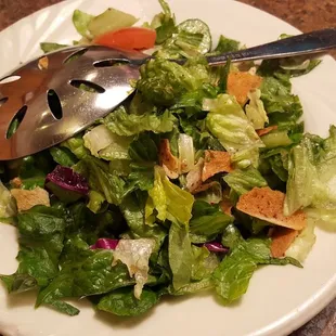 2017-06-14. Grape Leaves. Troy, MI. Side salad. Oil dressing is quite flavorful. Good balance of acidity. Better than other places. 4 stars.