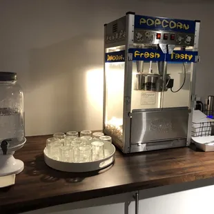 Fresh, WHITE popcorn...how do they do it??? So good!