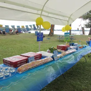 All the delicious foods!